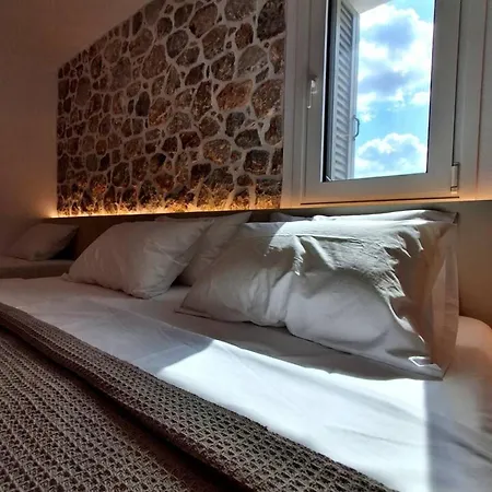 Fanes Breeze - Sykia